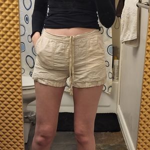 100% linen shorts with pockets